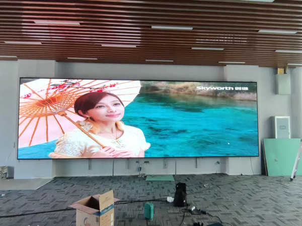 东胜P1.53led小间距屏安装案例